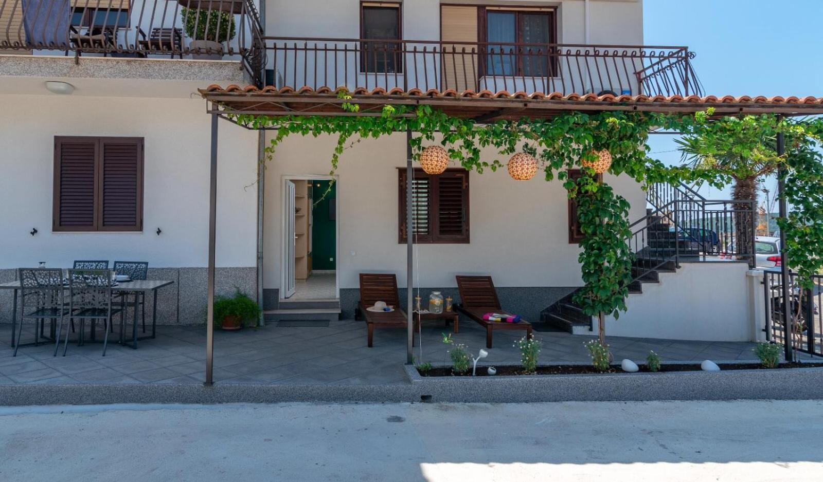 Apartman Karmen Traù Esterno foto